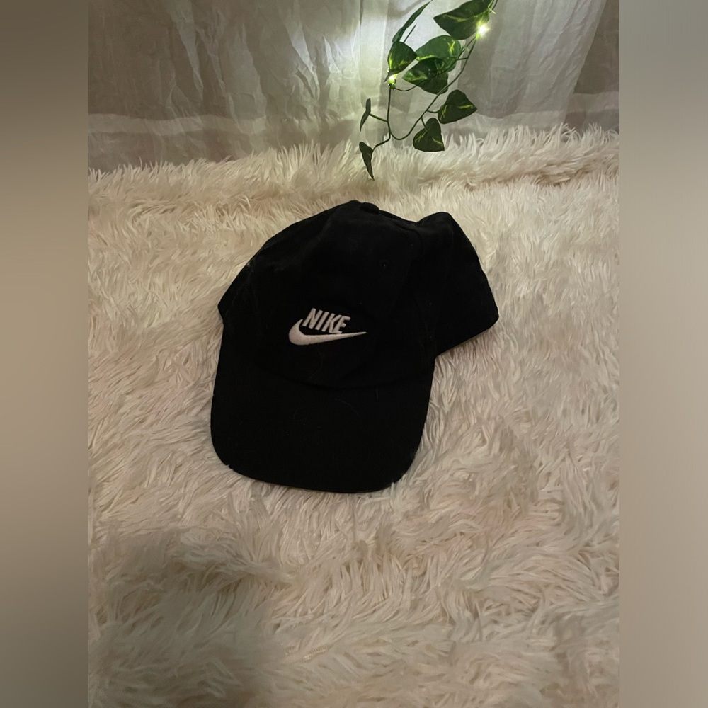 Nike hat - Picture 2 of 12